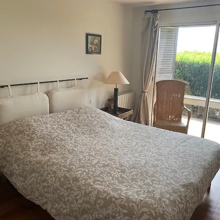 Acces Et Golf - Vue Exceptionnelle ボニファシオ